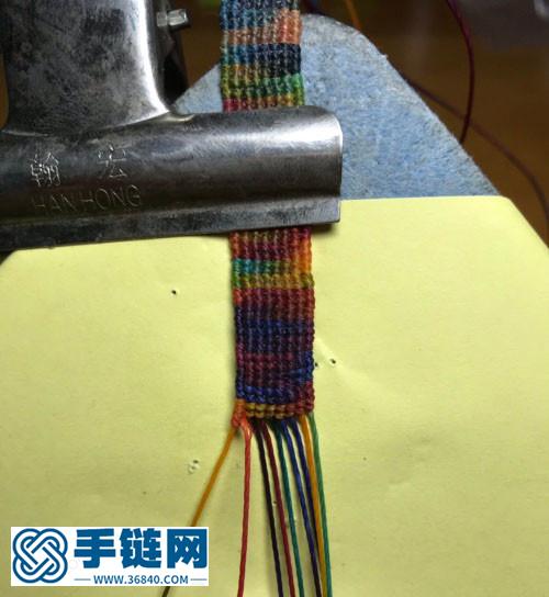 復(fù)古風(fēng)格的手繩（適合搭配黃金）