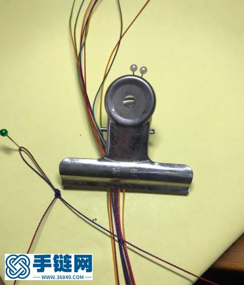 復(fù)古風(fēng)格的手繩（適合搭配黃金）