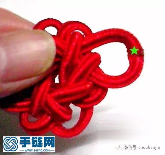 中國結(jié)之八耳團(tuán)錦結(jié)胸花