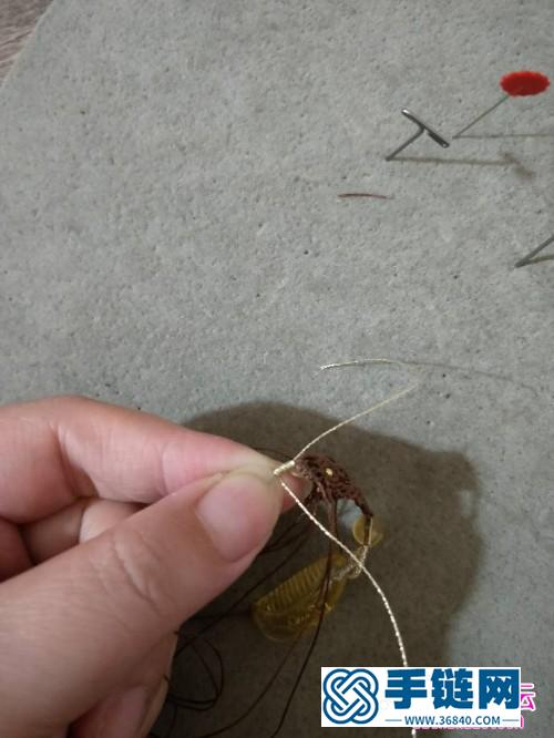 蜜蠟繩編水晶項鏈的詳細編制教程