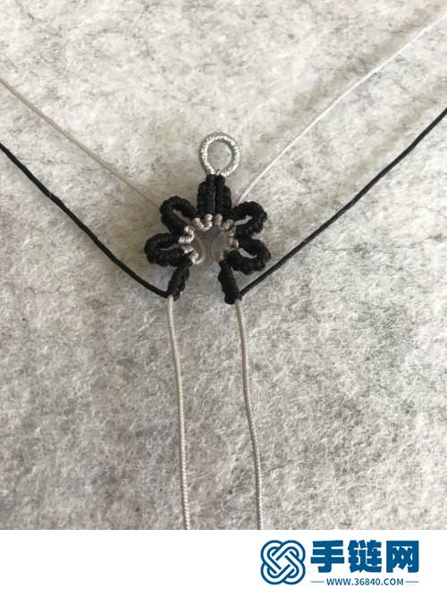 玉線珠子清新花小葉頸鏈的詳細制作圖解