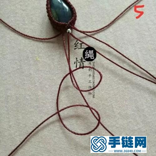 中國結(jié)青花瓷拉長石項鏈吊墜的詳細編制教程