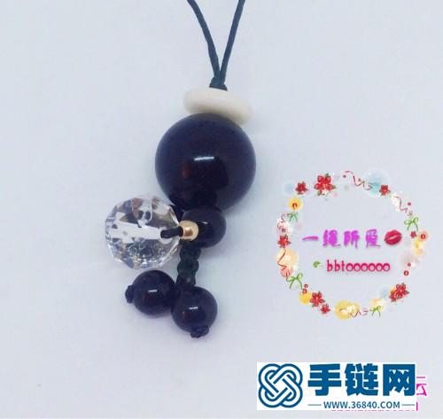 繩和珠子做線頭可愛小人掛件的編制教程