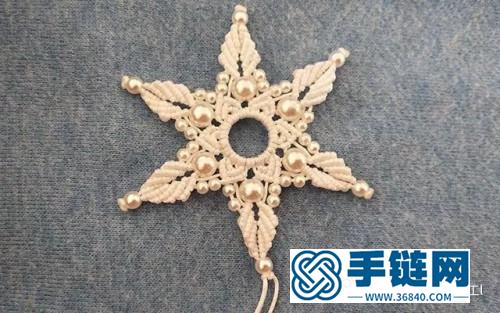 中國(guó)結(jié)五彩繽紛的雪花掛件的詳細(xì)編制步驟圖