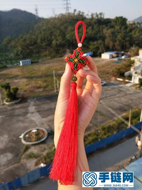 玉線小香包掛飾的編制方法