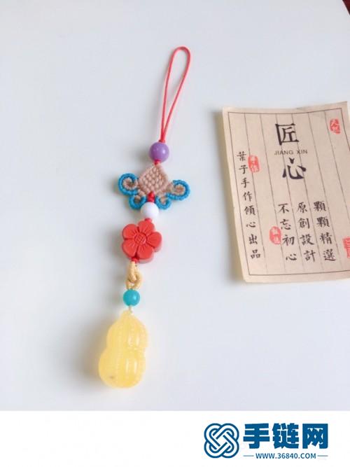 中國結玉線藍蝶紅花蜜蠟掛飾的編制方法