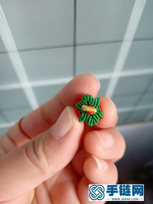 中國結(jié)玉線小蘋果掛飾的詳細(xì)制作教程