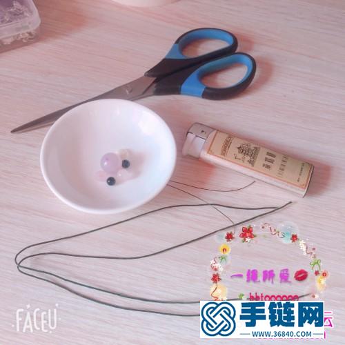 線頭和珠子制作可愛小人掛件的編制教程