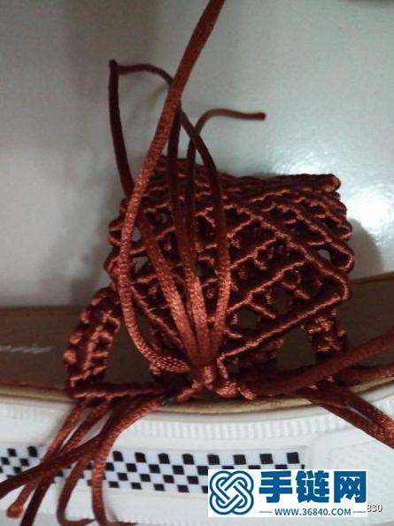 編繩鏤空小花拖鞋的詳細制作教程