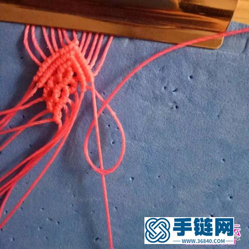 粉色系蠟線手繩的詳細(xì)編制教程