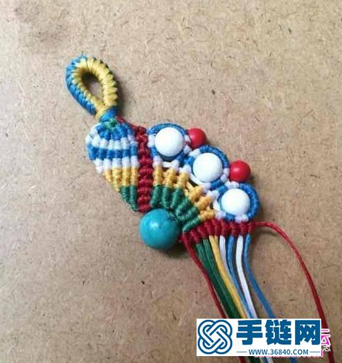 繩和珠子編制五彩手繩的方法