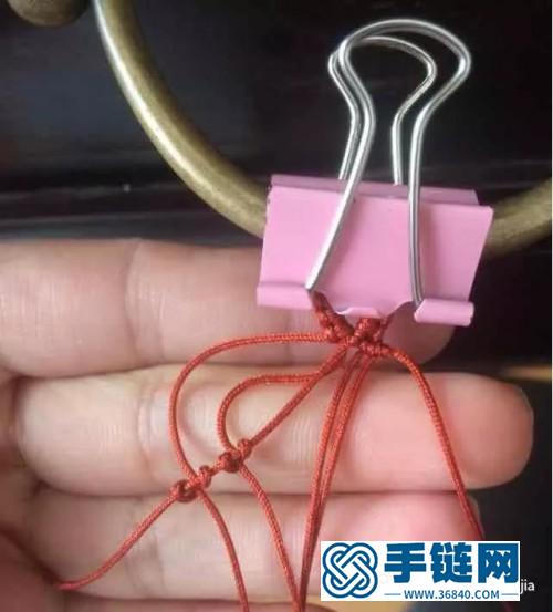 中國結花瓣串珠手鏈的詳細編制方法