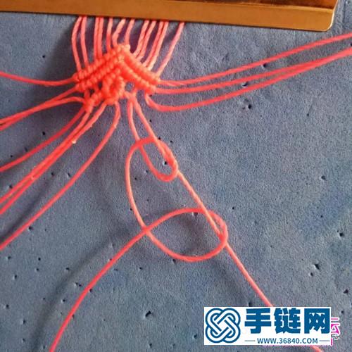粉色系蠟線手繩的詳細(xì)編制教程