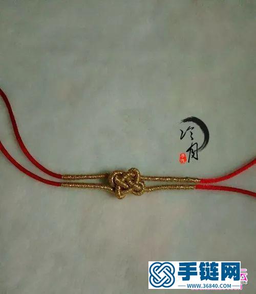 黃金吊墜寶寶手鏈的編制圖解