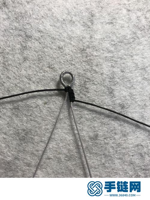 中國結清新玉線拼色小花小葉頸鏈的詳細編制方法
