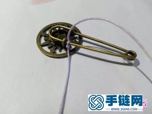 編繩流蘇胸針的制作圖解