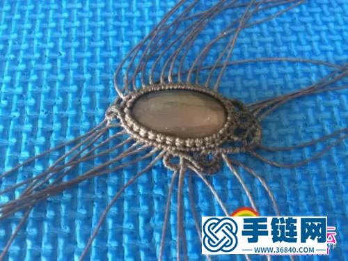 編繩Macrame紫色拉長石手鏈的詳細編制圖解（魚小丸作品）