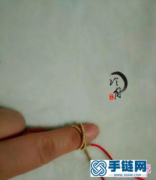 黃金吊墜寶寶手鏈的編制圖解