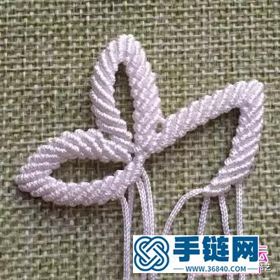 中國結飾品生如夏花胸針的編制教程