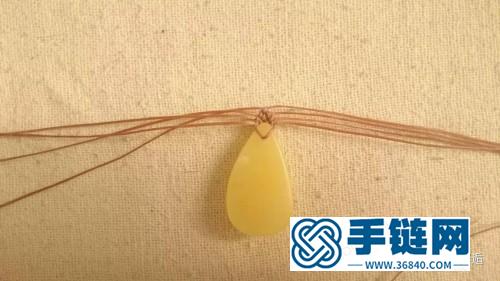 豎孔小蜜蠟項鏈吊墜的詳細編織教程