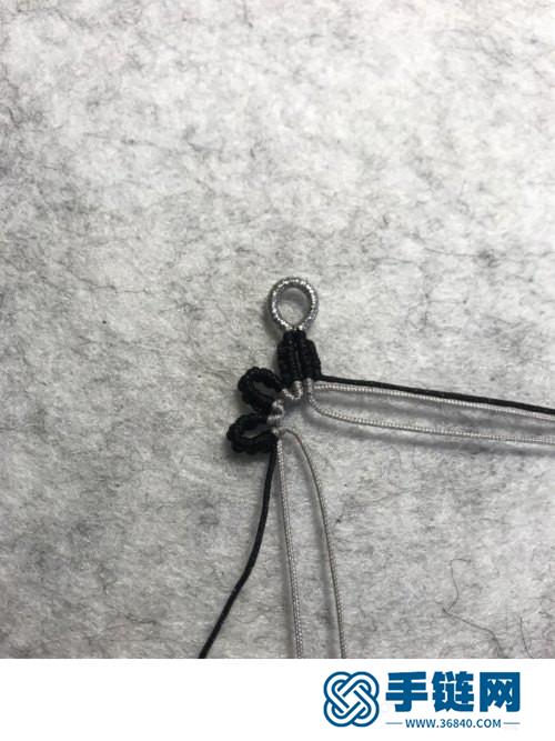 中國結清新玉線拼色小花小葉頸鏈的詳細編制方法