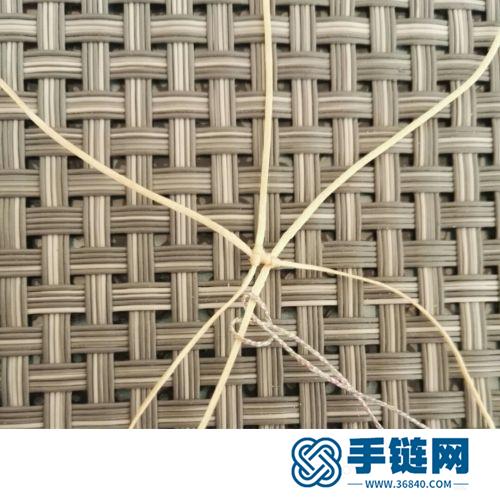 中國結扁蠟民族風串珠耳墜的編制方法