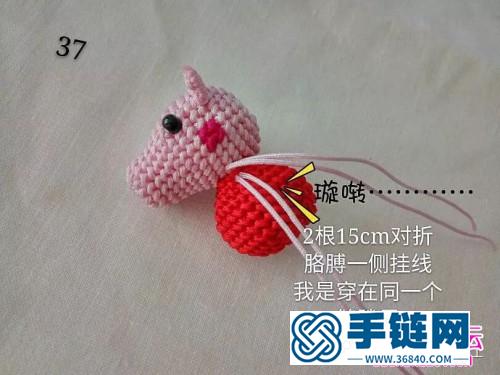 用中國結的方式繩編小豬佩奇編法
