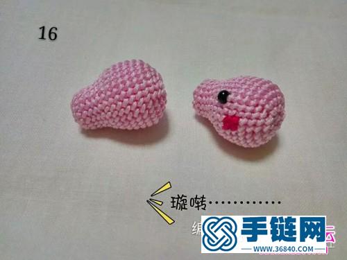 用中國結的方式繩編小豬佩奇編法