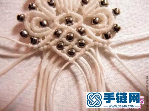中國結編織純白串珠耳墜教程