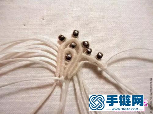 中國結編織純白串珠耳墜教程