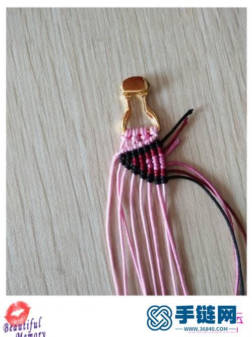 迷你多彩手繩的制作方法