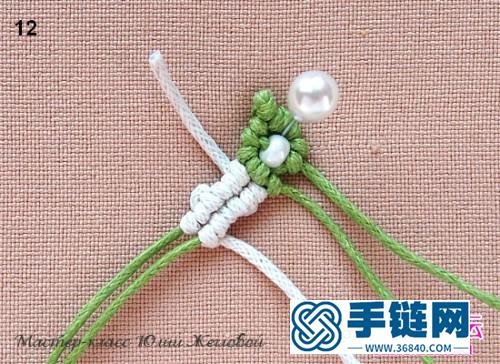 繩和串珠編綠色和白色耳環的方法