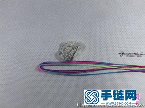 七彩繩編銀鎖項鏈的方法