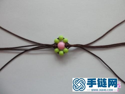 一步步教你編漂亮的小花版串珠小戒指編制教程