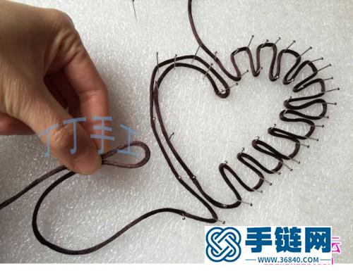 中國(guó)結(jié)編織的愛(ài)心掛飾教程