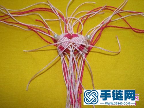 中國結小桃子掛飾的編織教程