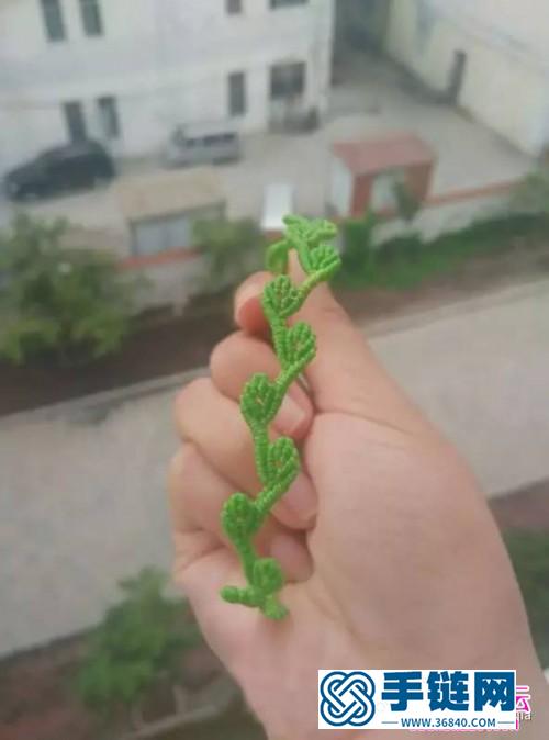 南美蠟線編織制作的腕上青藤手鏈教程