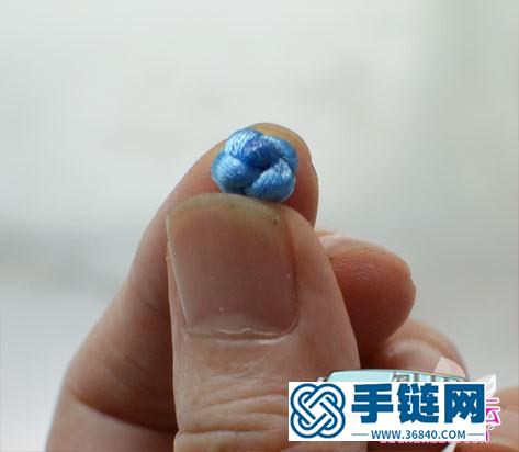 中國結紐扣結變身花苞手鏈的詳細制作教程