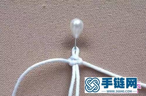 中國結編織鏤空蕾絲鉆石菱形掛件圖解