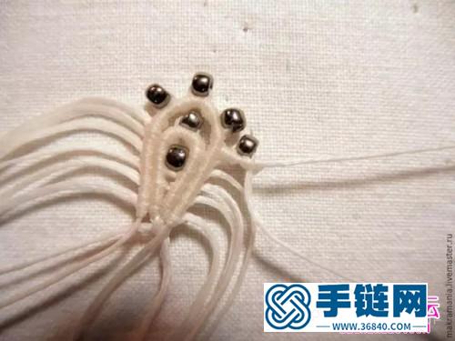 中國結編織純白串珠耳墜教程