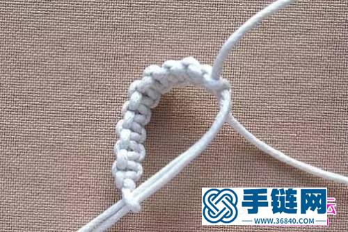 中國結編織鏤空蕾絲鉆石菱形掛件圖解