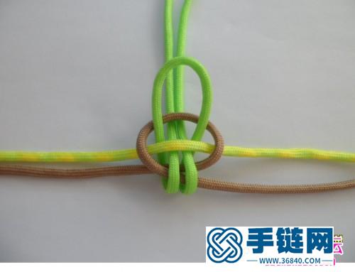 一款漂亮的傘繩掛件的編制教程