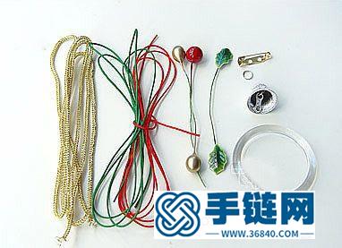 中國結編織制作的圣誕胸針圖解