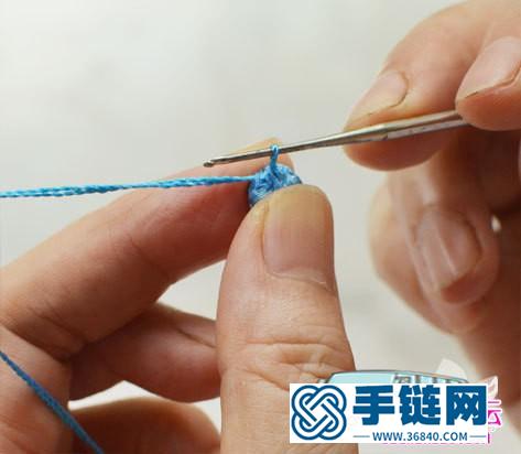 中國結紐扣結變身花苞手鏈的詳細制作教程