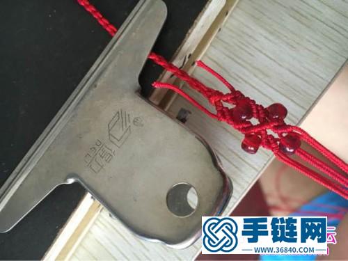 中國結編織串珠四股手繩的方法