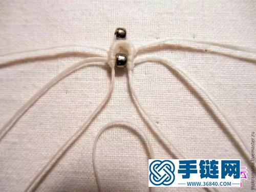 中國結編織純白串珠耳墜教程