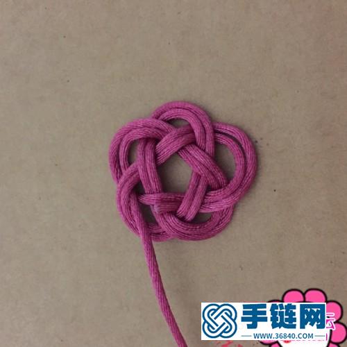 簡單小花胸針的制作方法