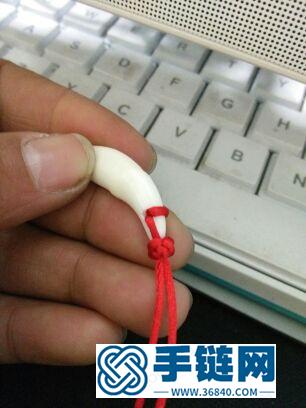 寶寶避邪紅繩手鏈的編法教程