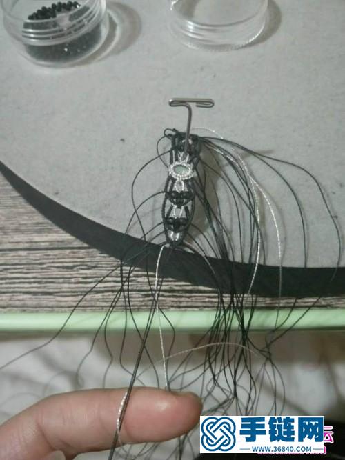 繩編拉長石戒指的詳細編制教程