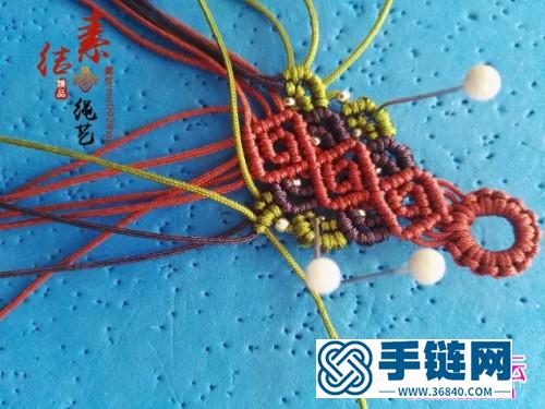 中國結編織銀珠手繩方法圖解